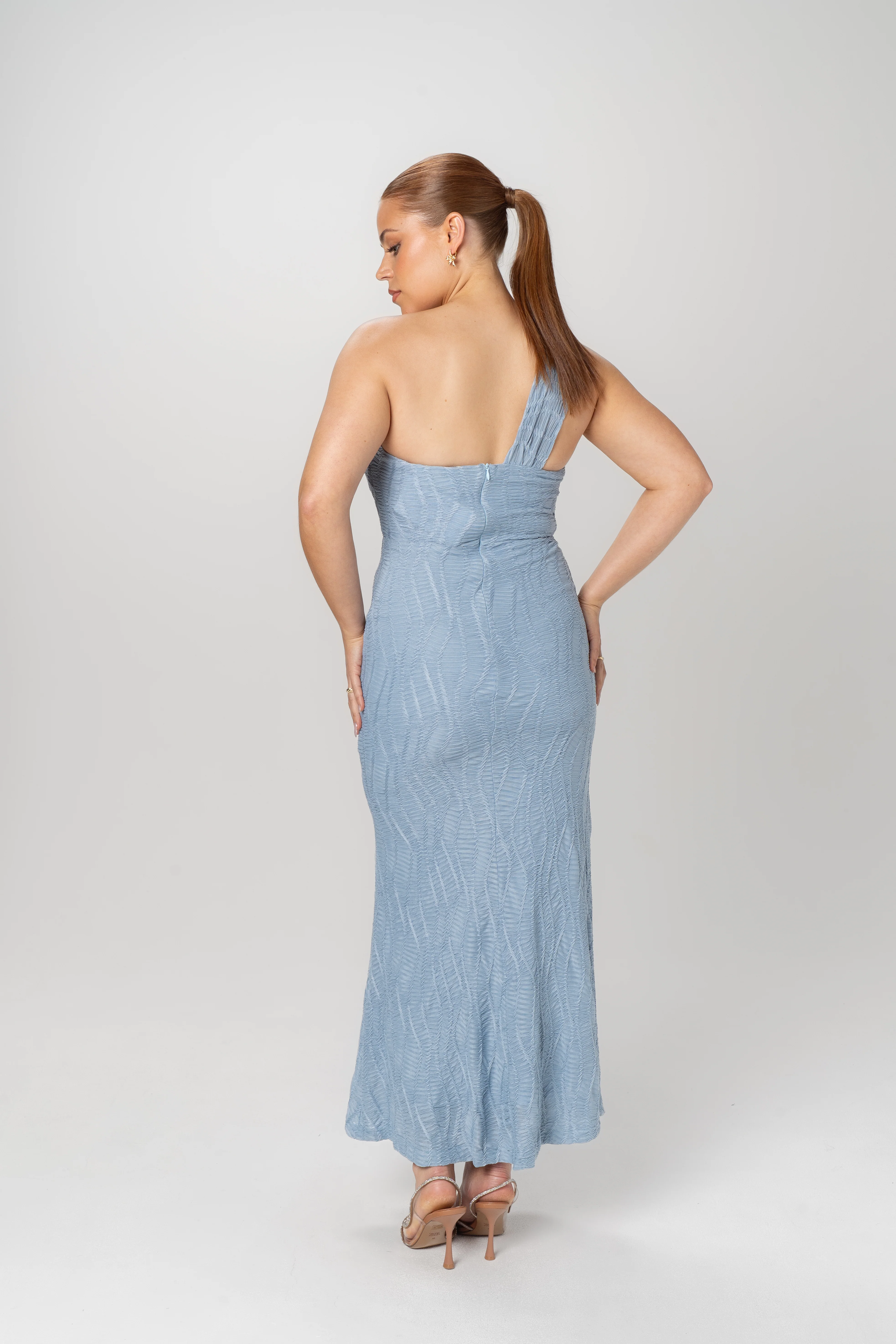 Ada One Shoulder Textured Blue Midi Dress - Image 3