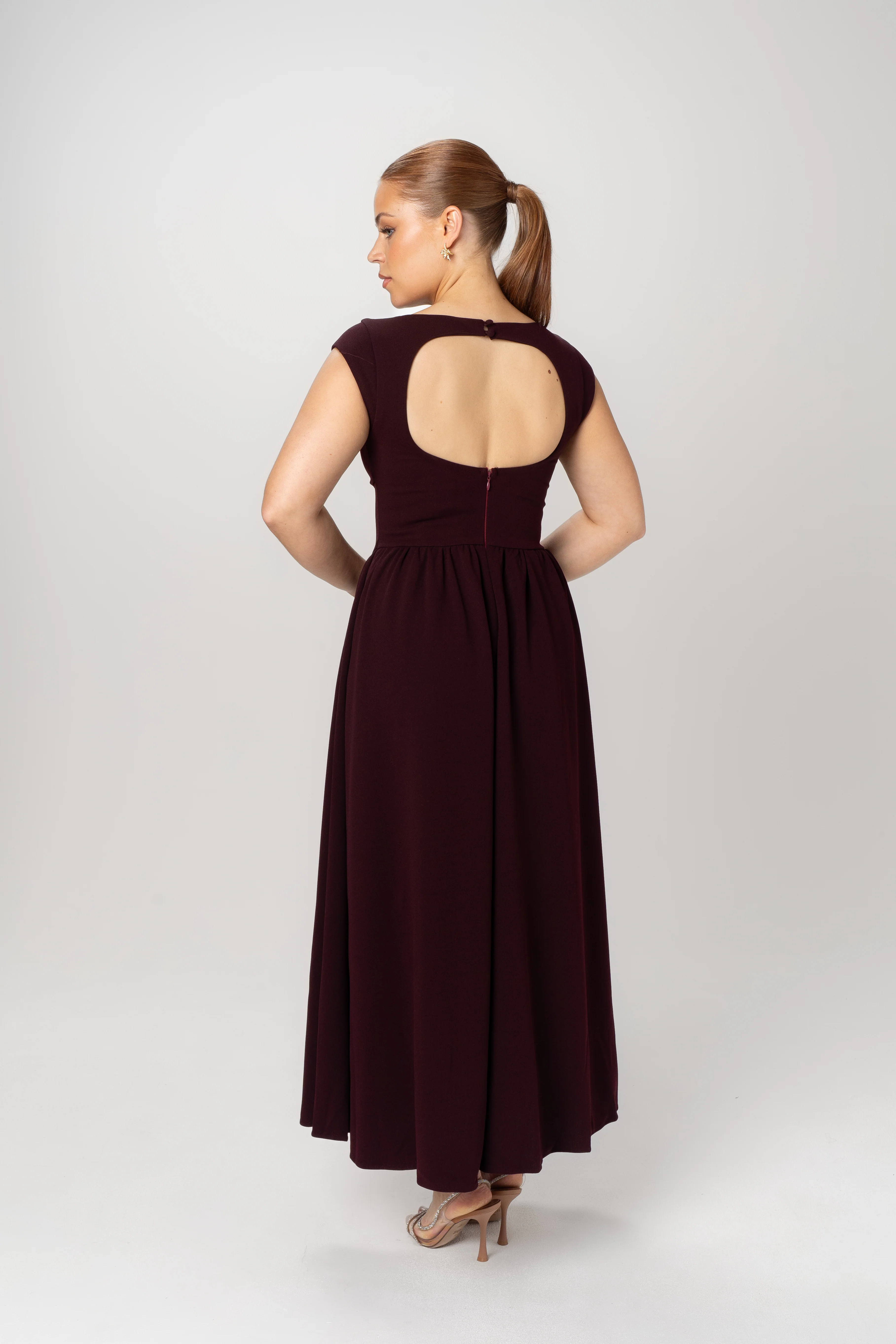 Aurelia Cap Sleeve Maxi Dress in Wine - Image 2