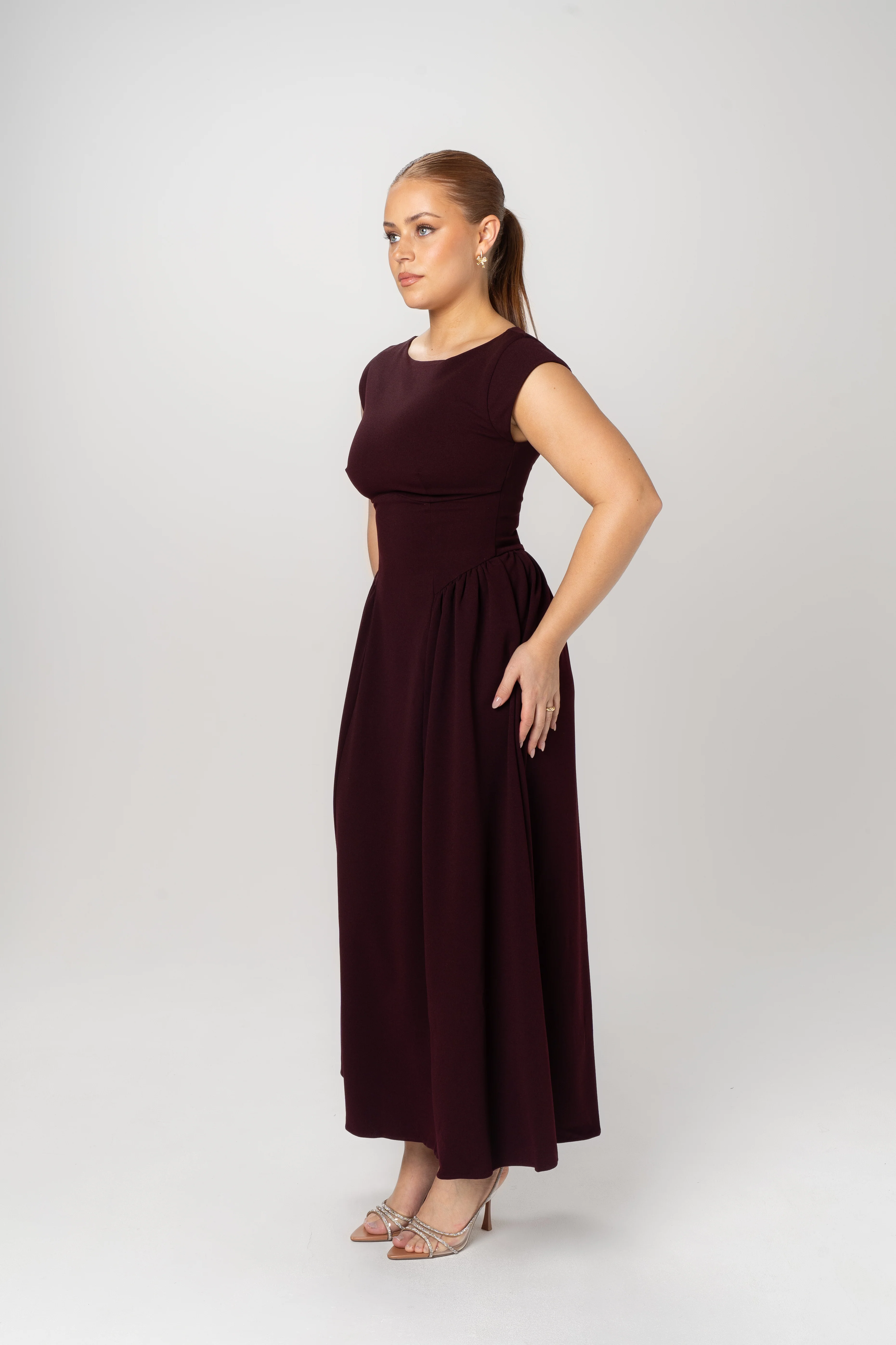 Aurelia Cap Sleeve Maxi Dress in Wine - Image 4