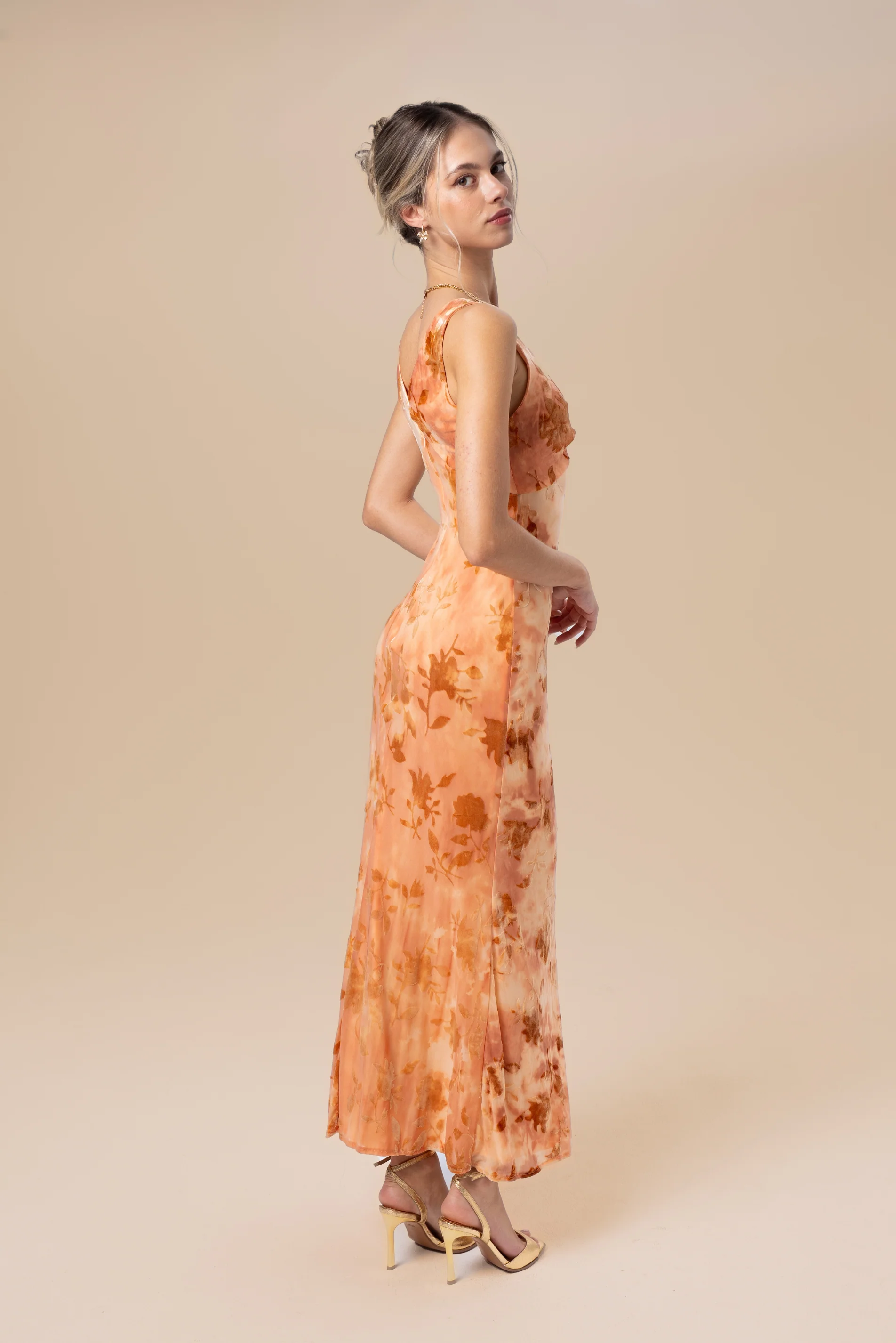 Bailey V-Neck Midi Dress - Image 25