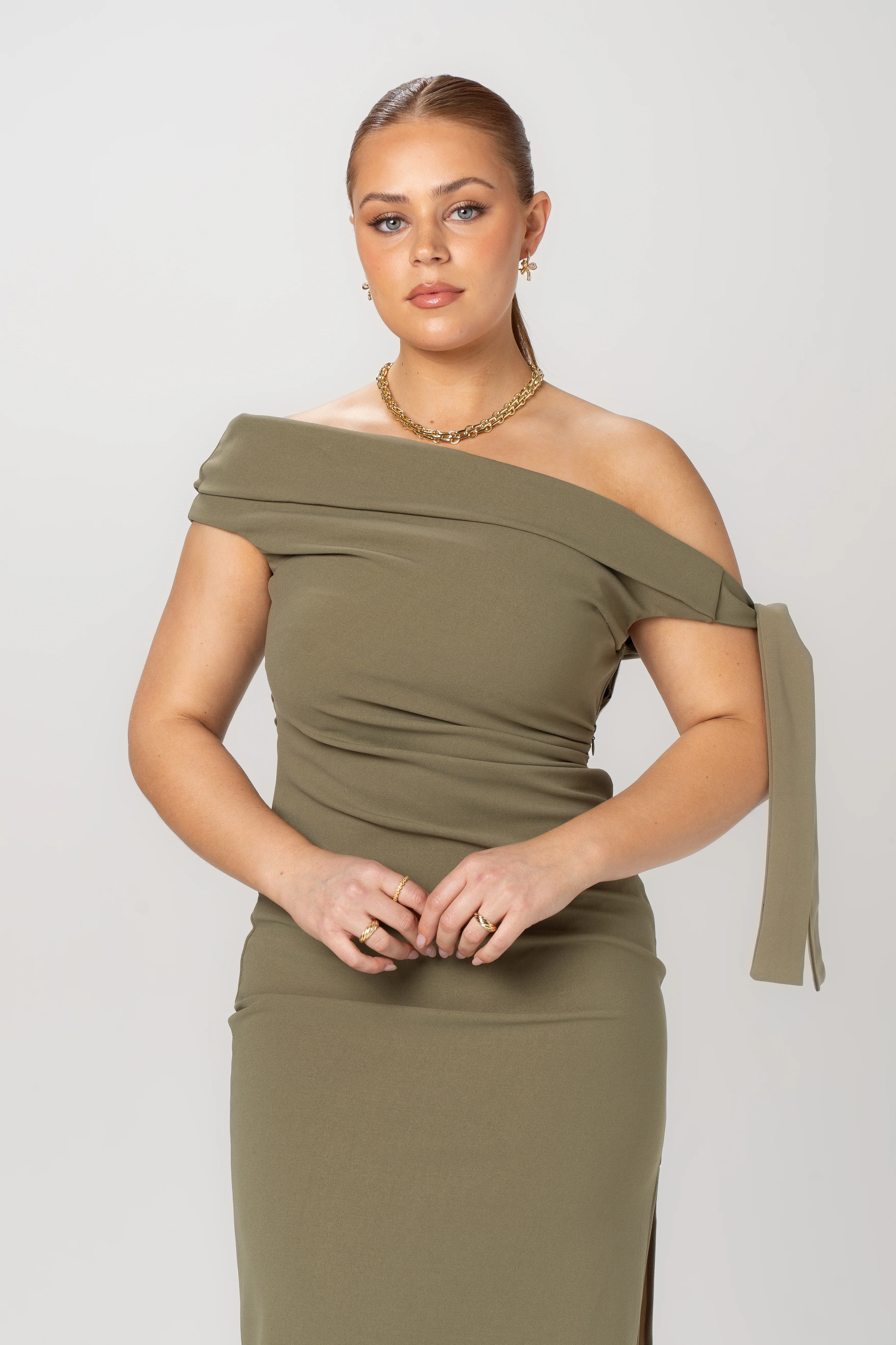 Cynthia Off-Shoulder Red Midi Dress - Image 6