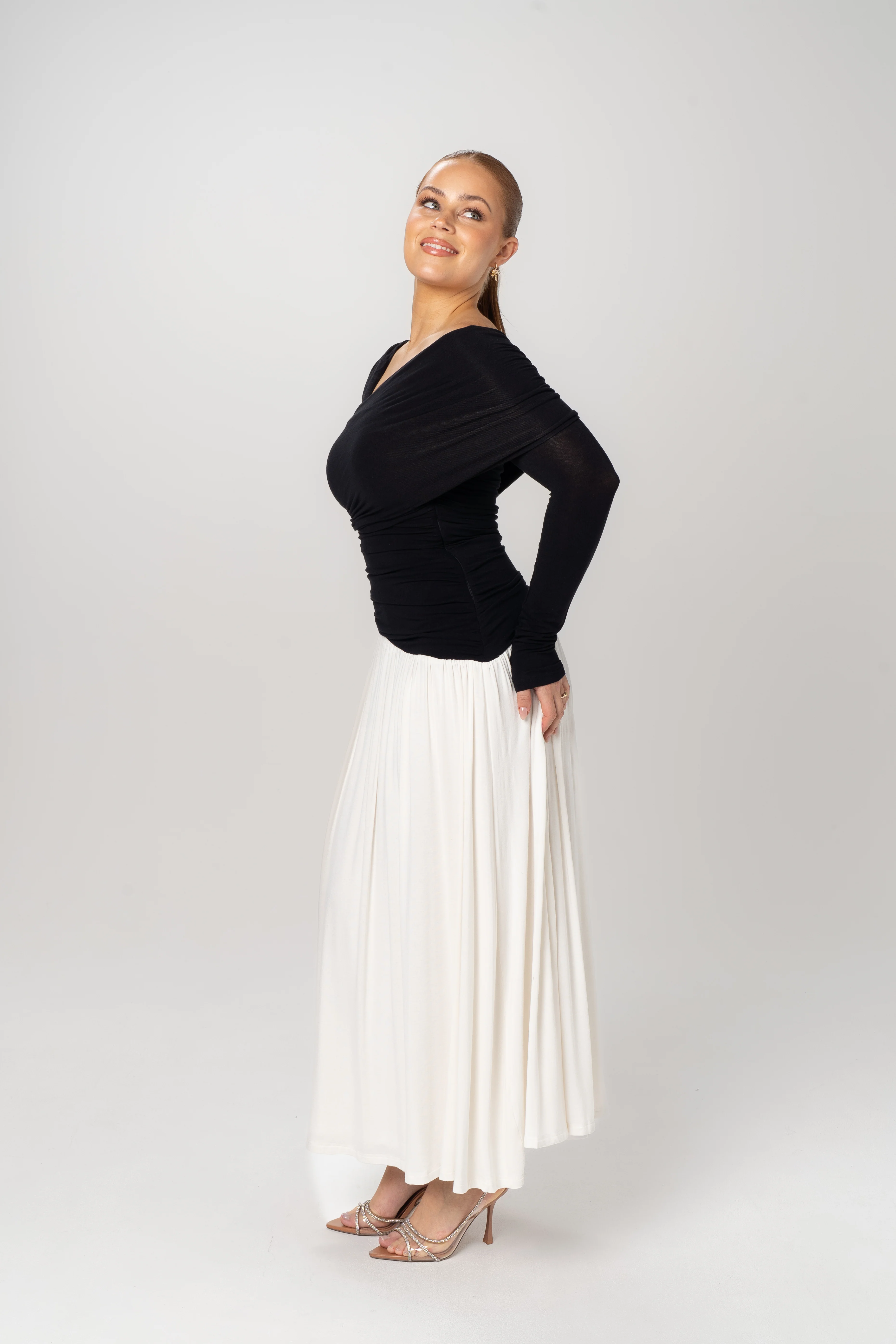 Daniela Black & White Long Sleeve Maxi - Image 2