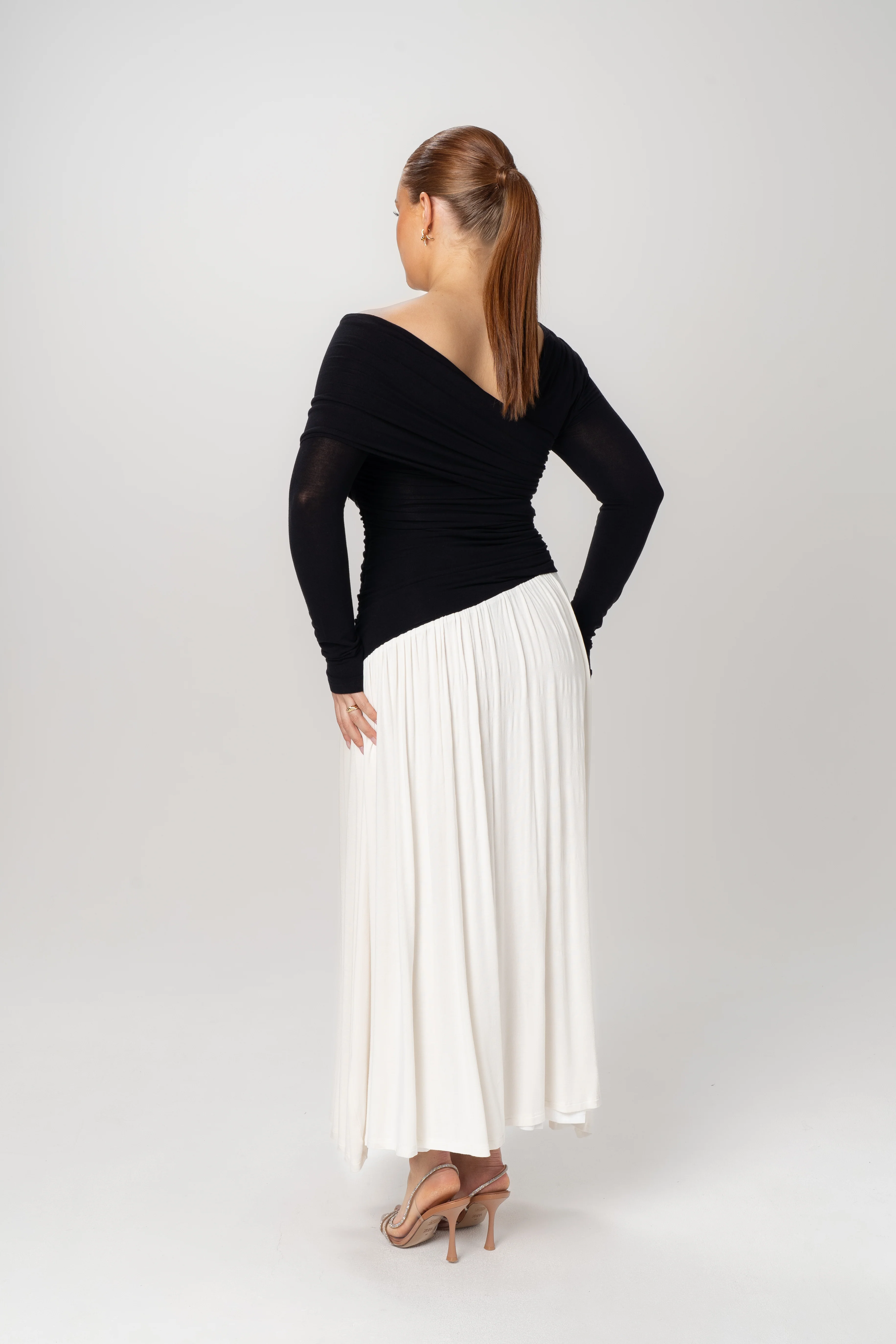 Daniela Black & White Long Sleeve Maxi - Image 4