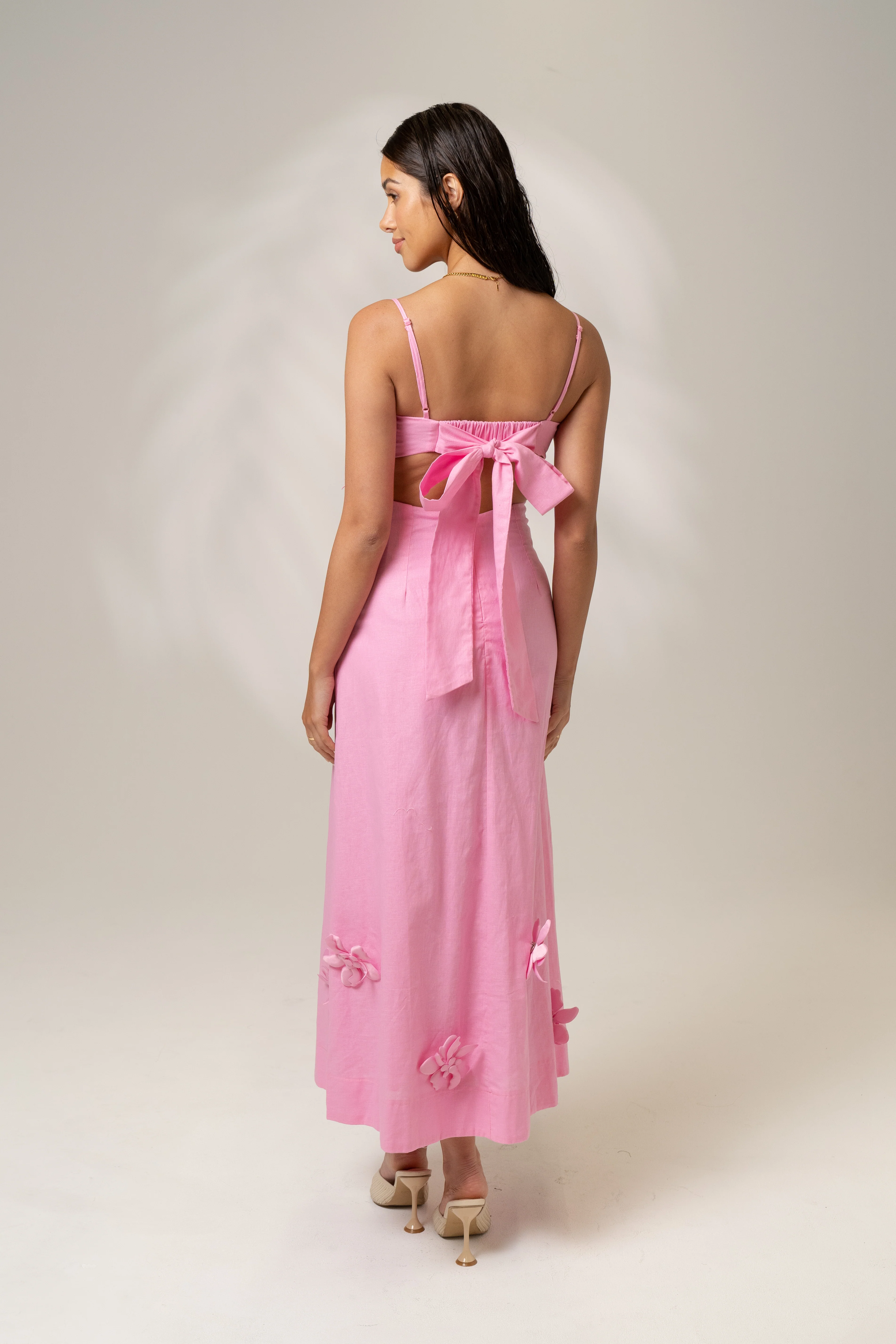 Delilah Pink Midi Dress with Detachable 3D Flowers - Image 3
