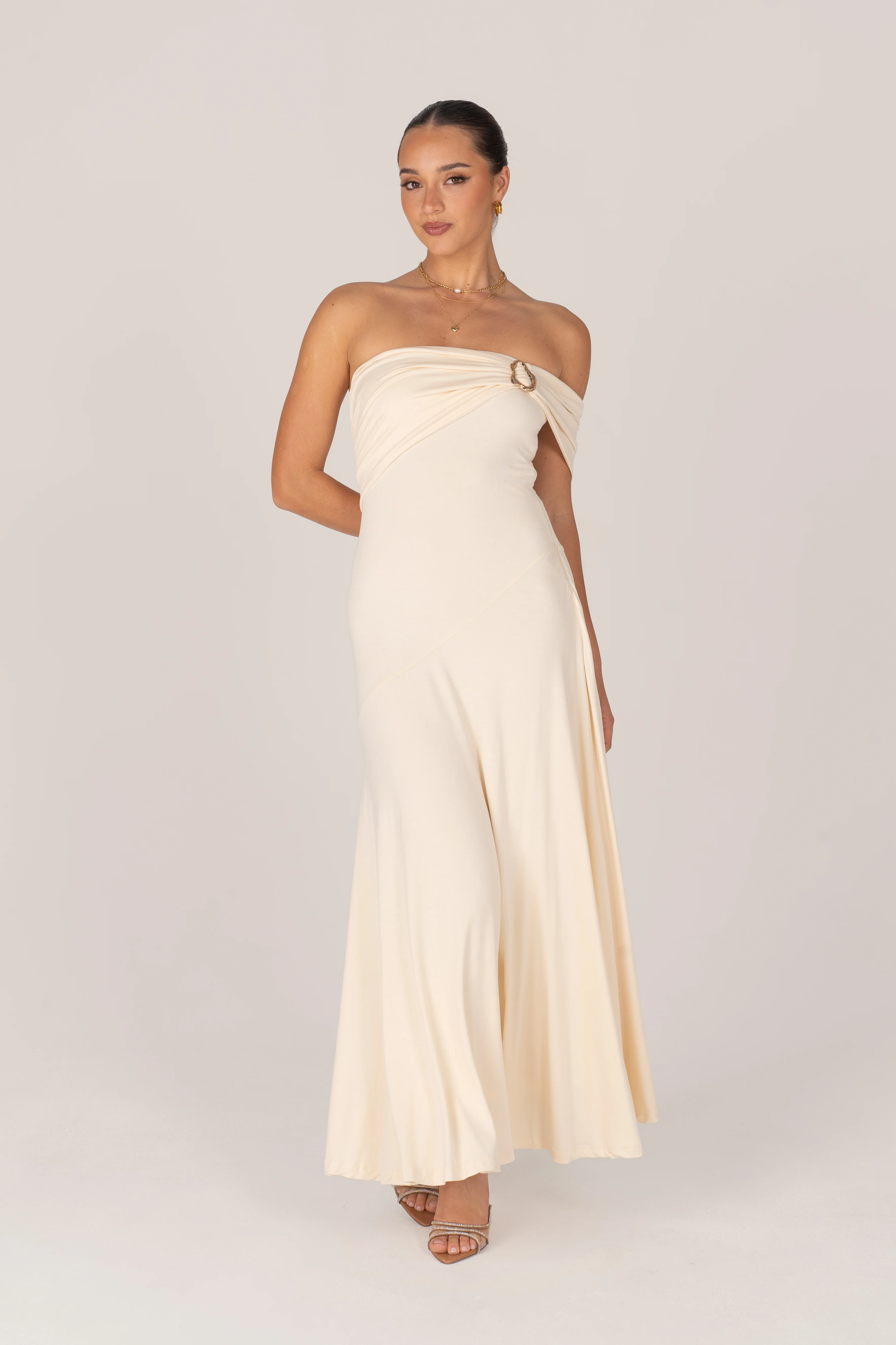 Lacy One-Shoulder Cream Cocktail Dress