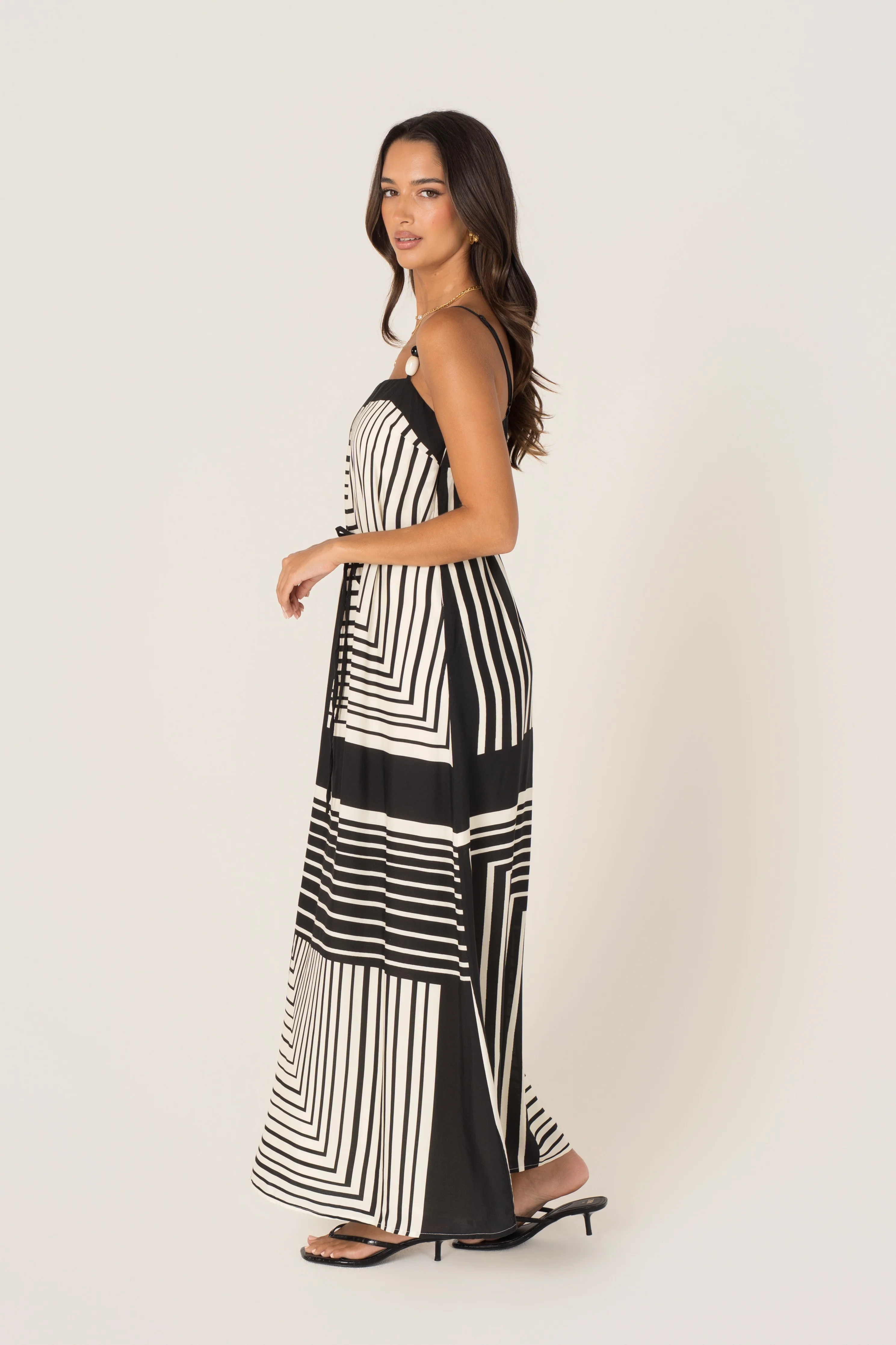 Layana Black & White Geometric Maxi - Image 2