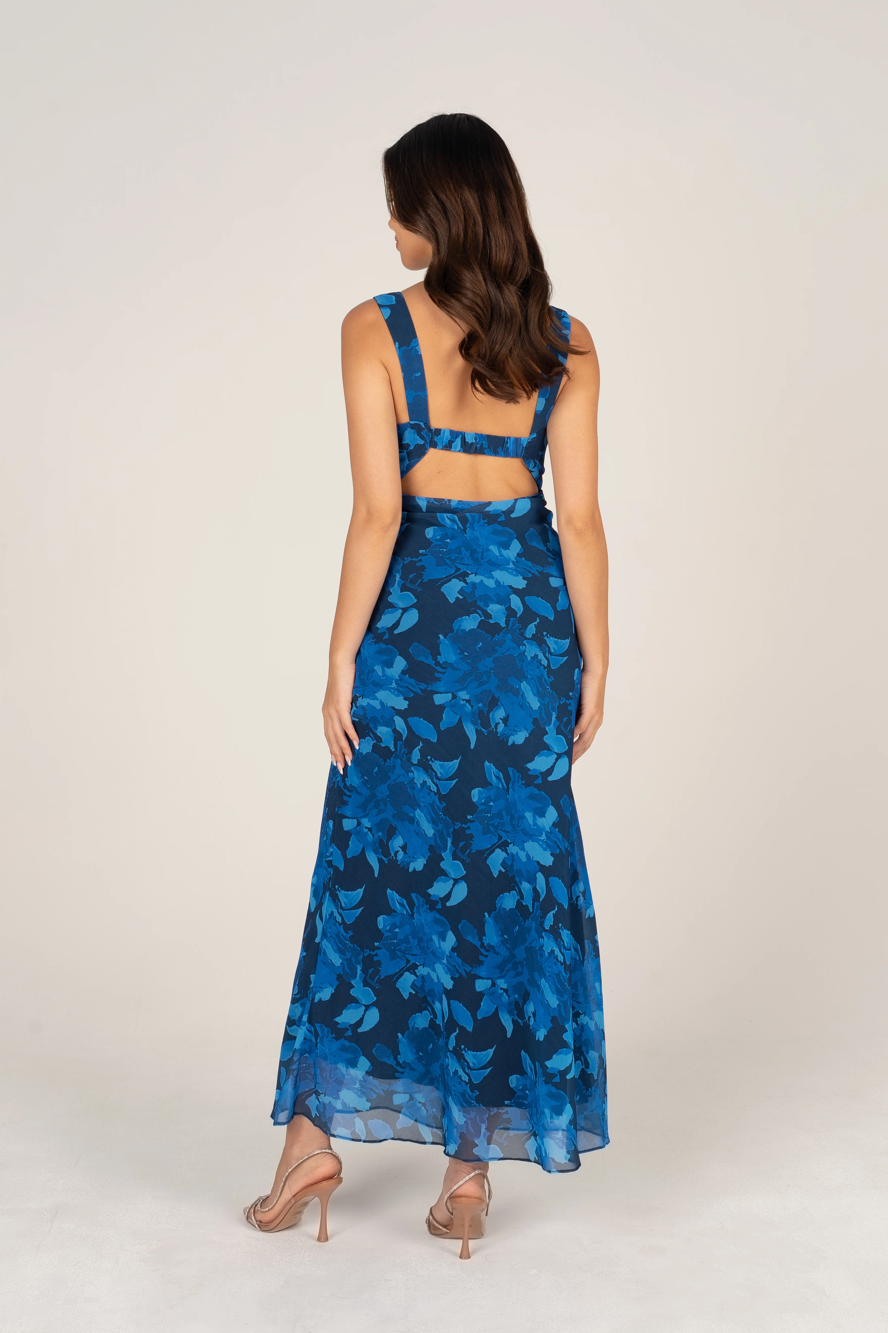 Maddie V-Neck Classic Midi Dress - Image 16