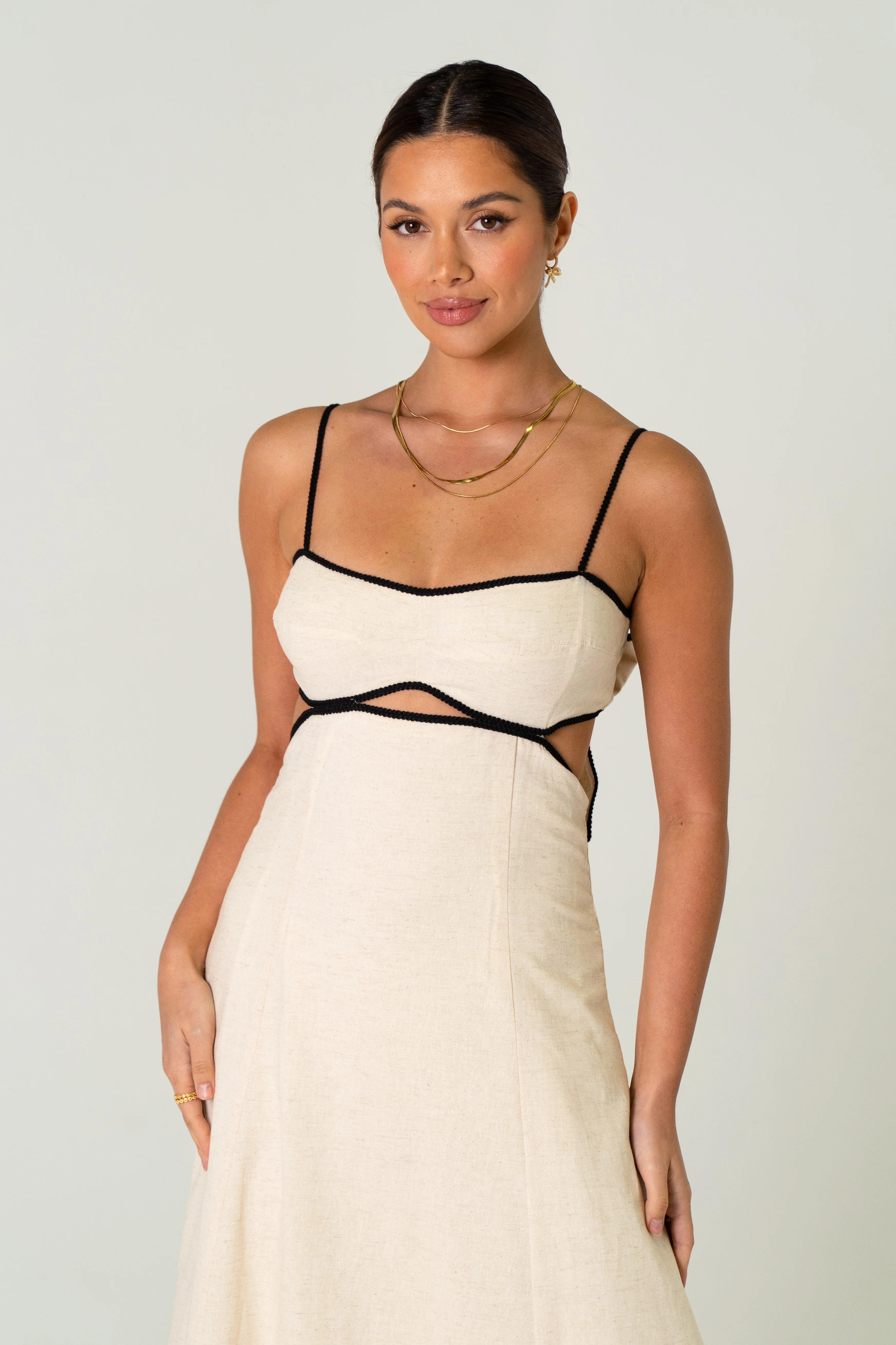 Melissa Linen Maxi Dress with Contrast Trims - Image 3