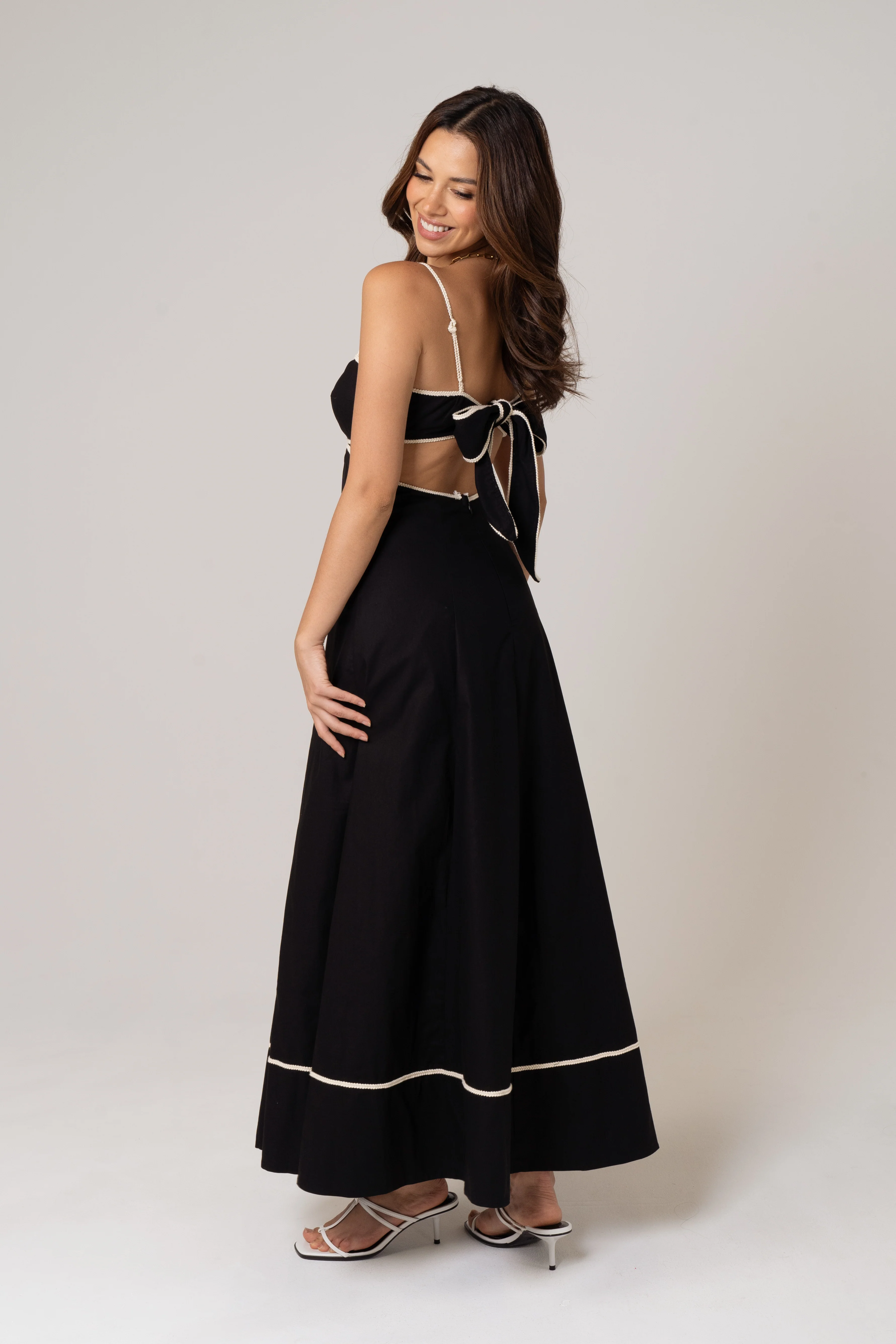 Melissa Linen Maxi Dress with Contrast Trims - Image 8