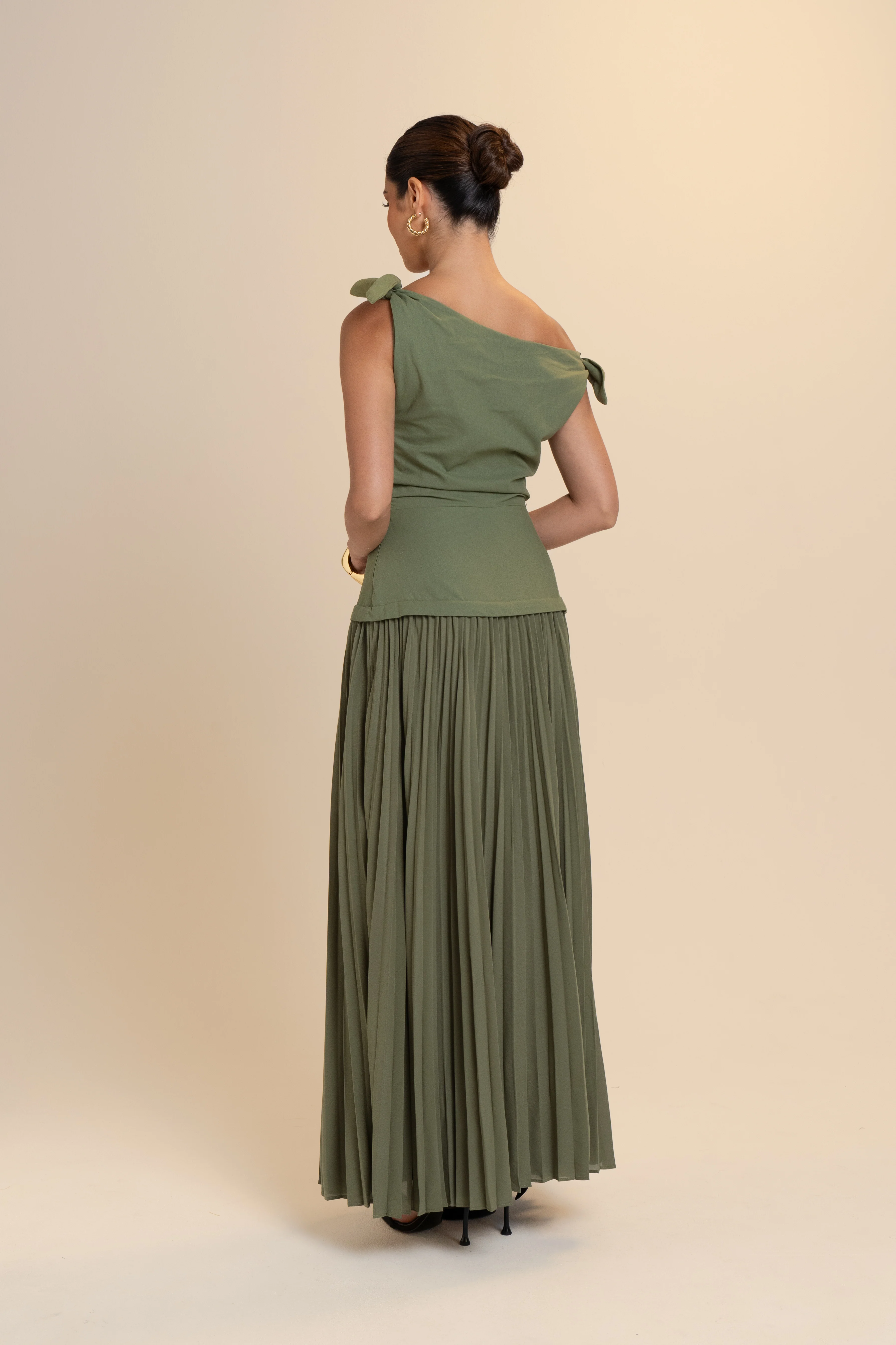 Ophelia Drop Shoulder Pleated Maxi Dress - Image 12