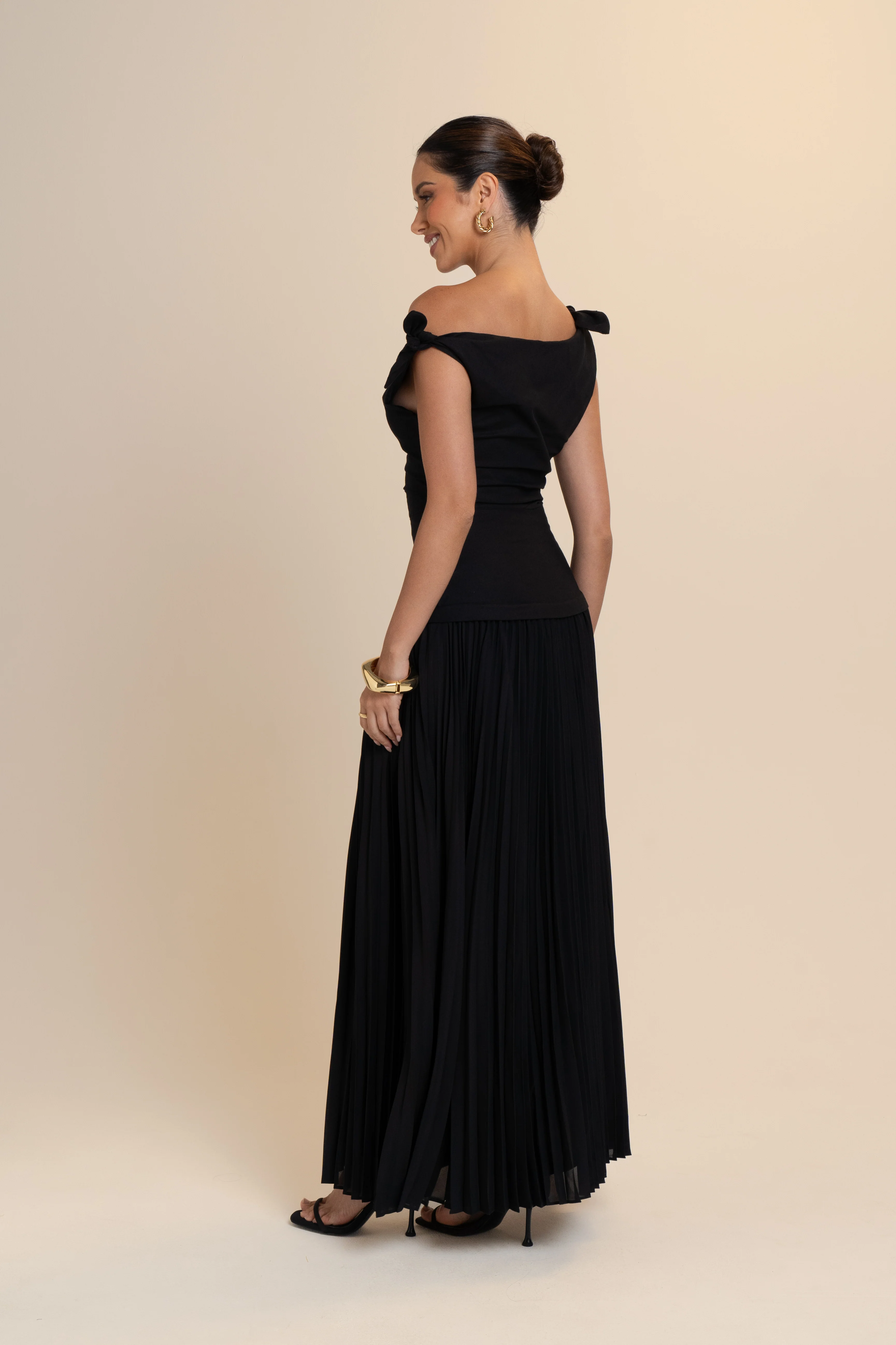 Ophelia Drop Shoulder Pleated Maxi Dress - Image 8