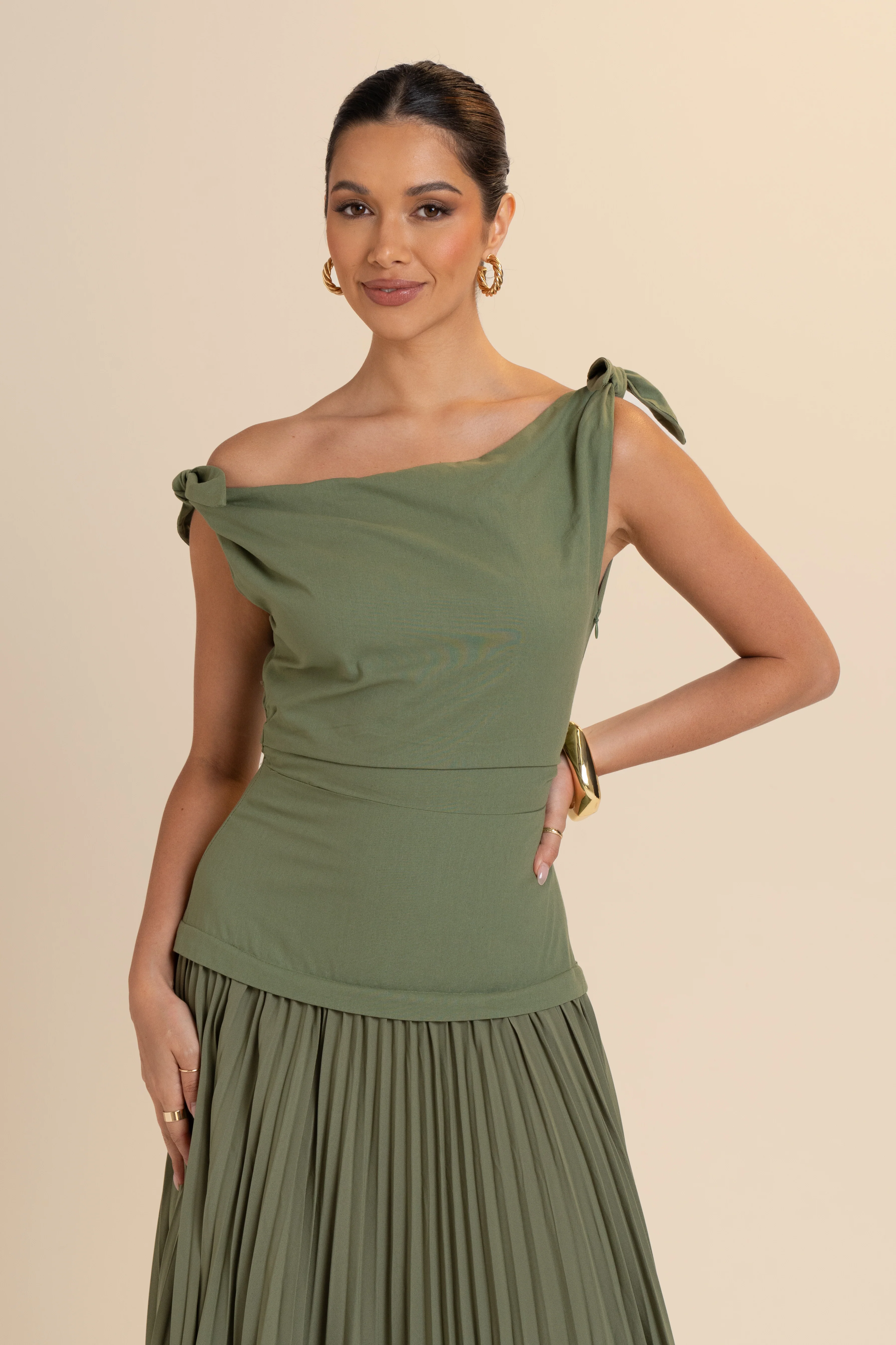 Ophelia Drop Shoulder Pleated Maxi Dress - Image 9