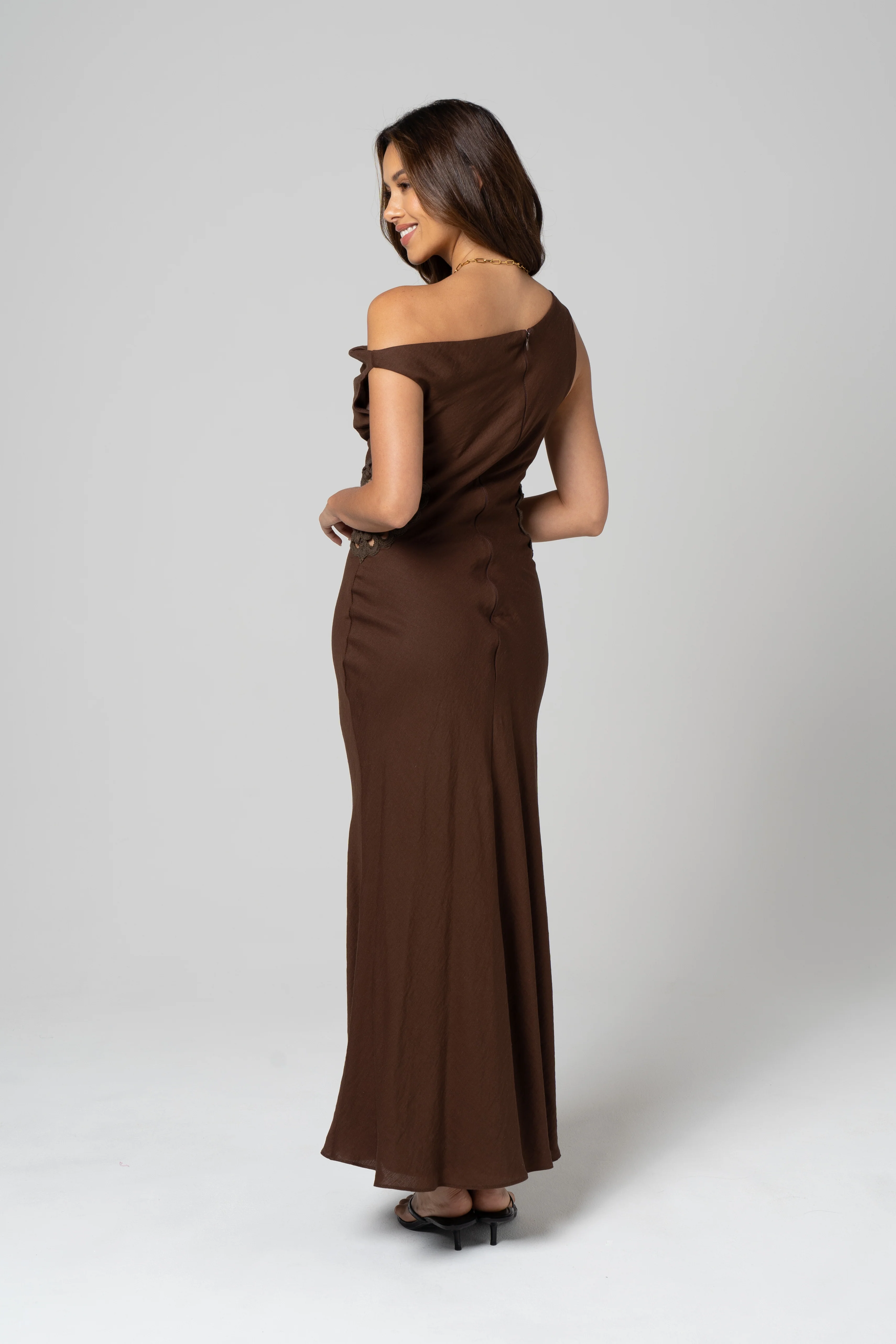 Petra Chocolate Drop Shoulder Maxi Dress - Image 3
