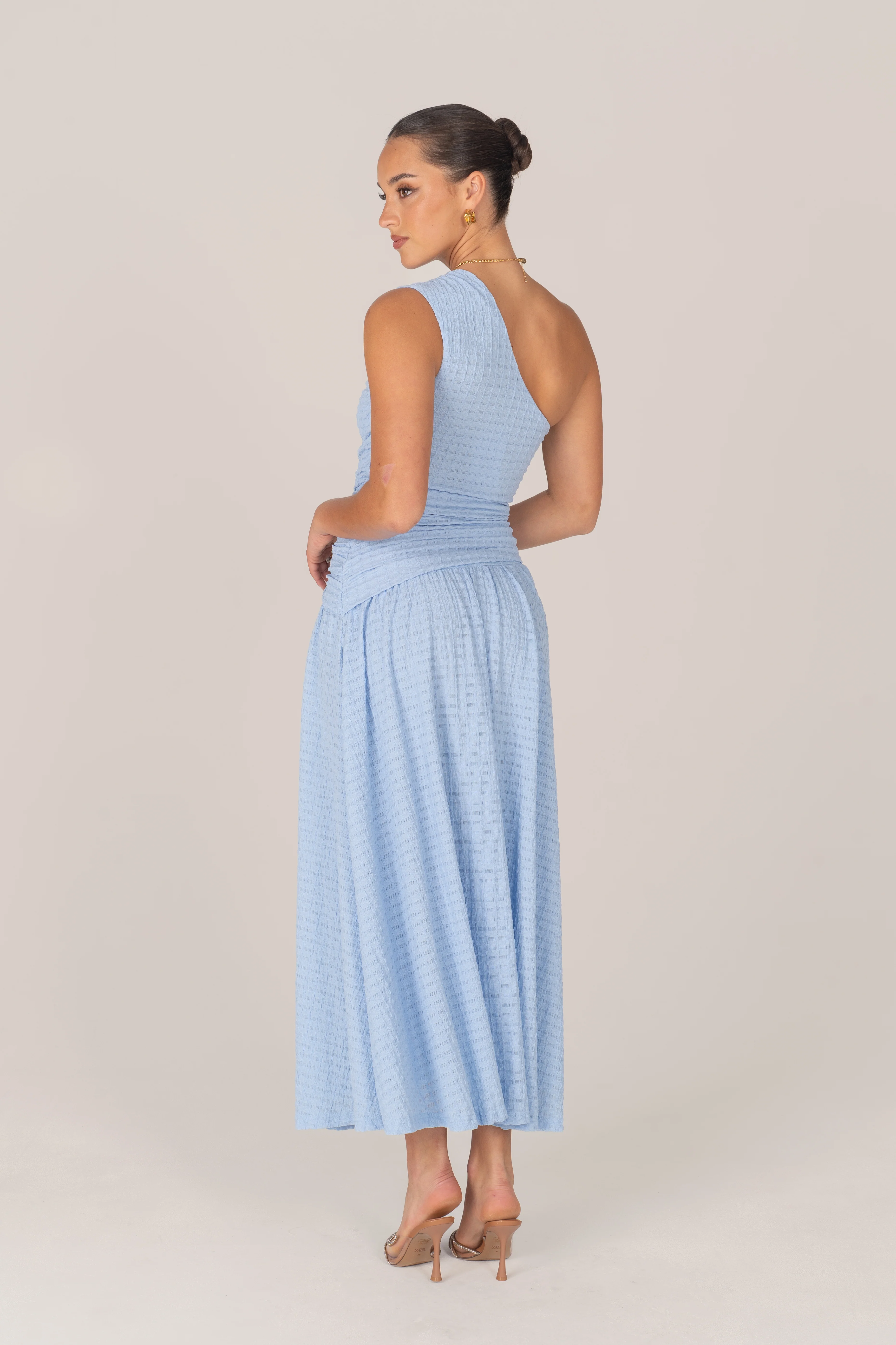 Tahlia One-Shoulder Blue Gathered Midi Dress - Image 3